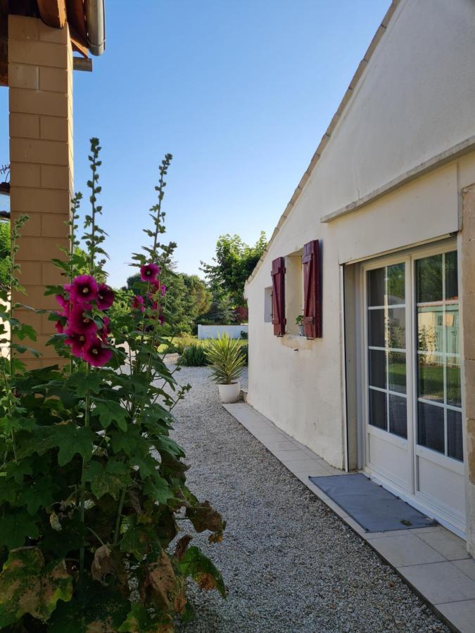 Maison De Campagne Cosy Pons Exterior photo